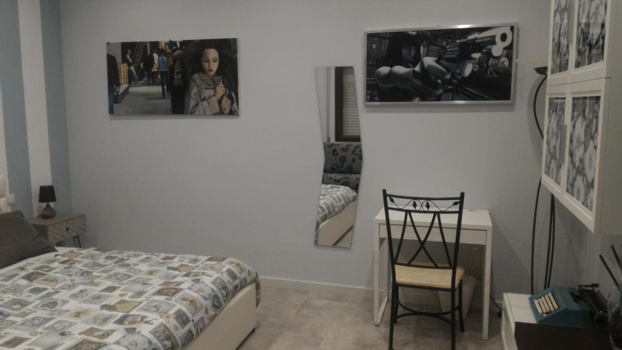 B&B A Casa Dell'Artista Casteldaccia Luaran gambar