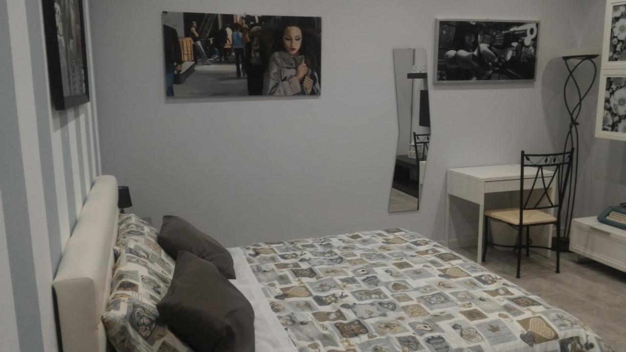 B&B A Casa Dell'Artista Casteldaccia Luaran gambar