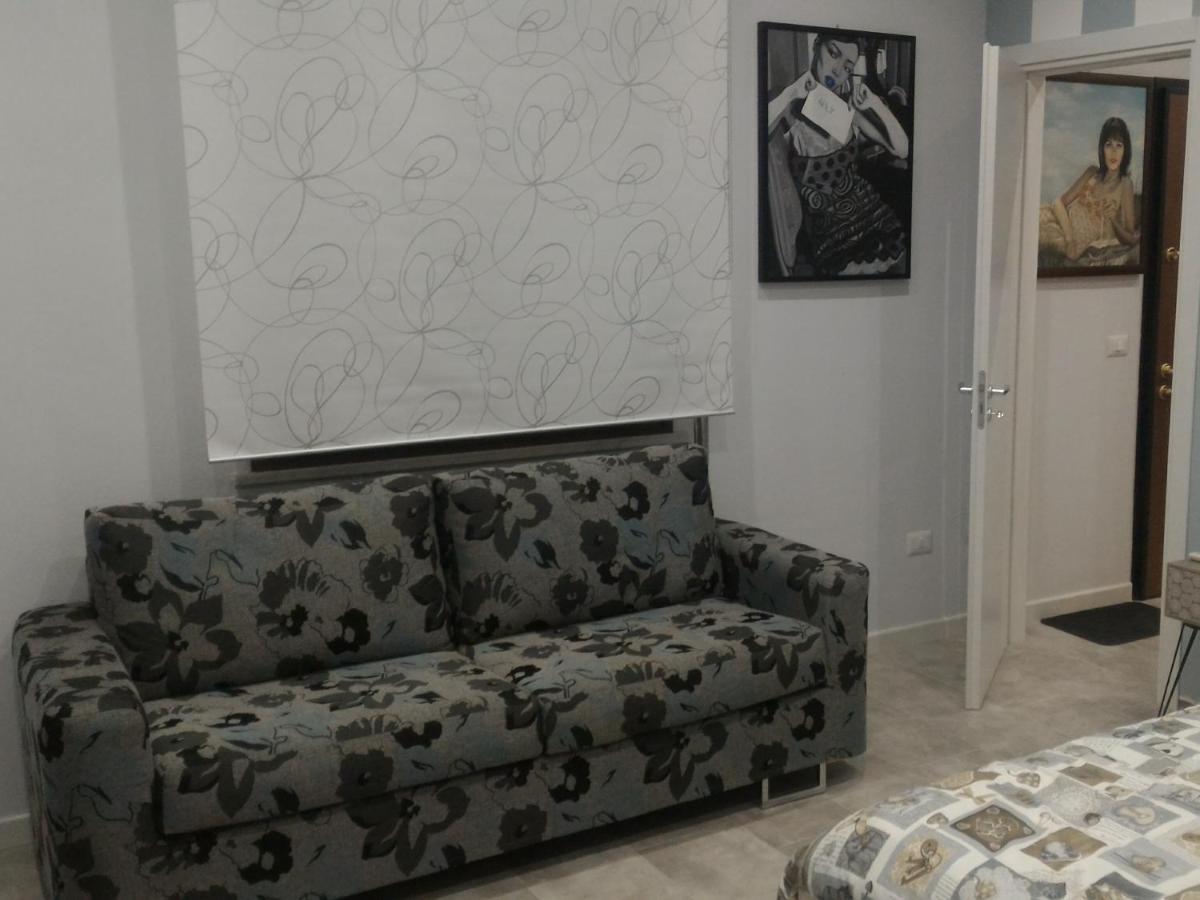 B&B A Casa Dell'Artista Casteldaccia Luaran gambar
