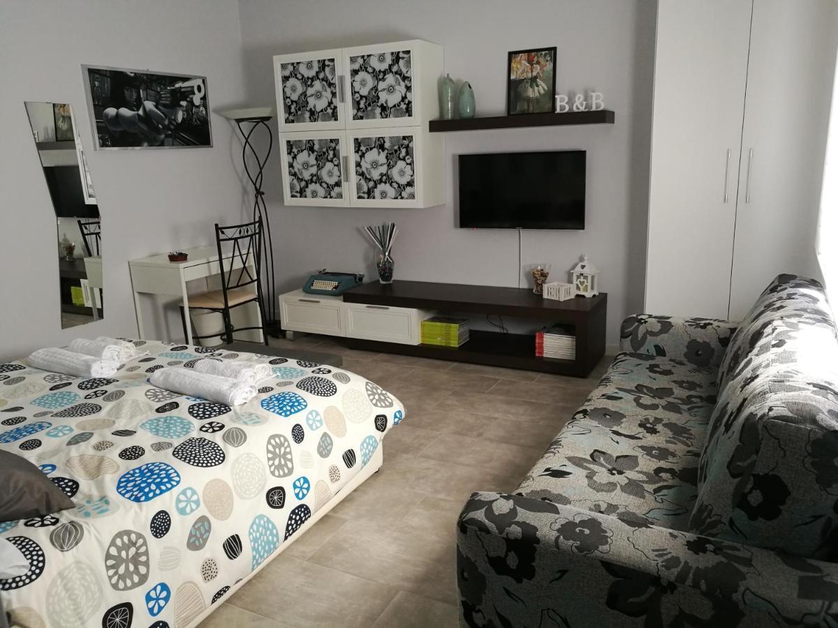 B&B A Casa Dell'Artista Casteldaccia Luaran gambar